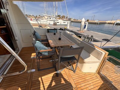 Private Yacht Daily Tour