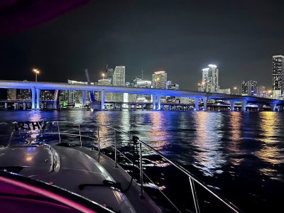 ⭐ SeaRay 45ft 🛥 (Monday to Thursday Get one FREE hour.🥂🍾)
