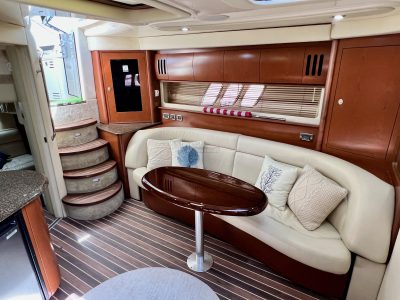 ⭐ SeaRay 45ft 🛥 (Monday to Thursday Get one FREE hour.🥂🍾)