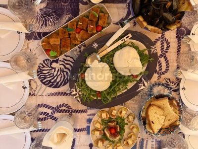 Charter sailing boat with lunch