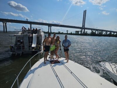 Sea Ray 40ft yacht - In Montreal Up To 15 Guests