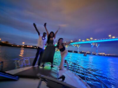 Sea Ray 40ft yacht - In Montreal Up To 15 Guests