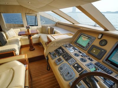 Majesty 88ft Yacht Rental (Dubai – 50 Guests Max) with Jacuzzi