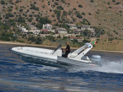 Altamarea 23 Sport rubber boat available for rental with or without skipper