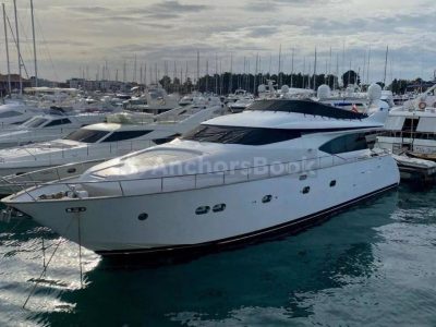 Full Day Boat Rental In Italy - MAIORA 20 S
