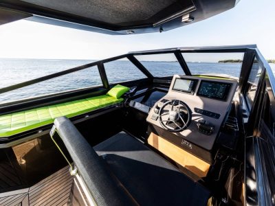 Full Day Yacht Charter In Italy - EVO 43 R4 WA