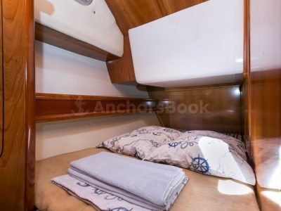 Full Week Yacht Charter In Pula (SAS Vektor Adria 1002)