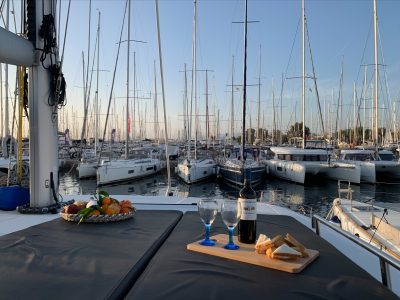CATAMARAN Lagoon 450F, Catamaran Lagoon 42 - Full Week Luxury Charter