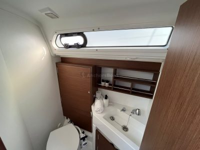 Oceanis 34.1 Beneteau - Rookie - Full Week Charter In Split, Croatia