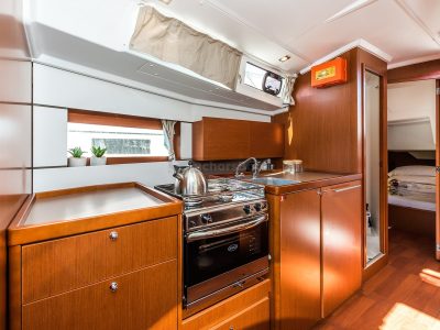 Oceanis 38.1 Beneteau - Sailor Jupiter - Full Week Charter In Pula, Croatia