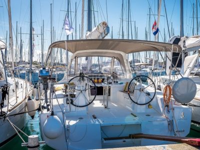Oceanis 38.1 Beneteau - Sailor Jupiter - Full Week Charter In Pula, Croatia