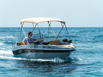 Full Day Boat rental in Santorini- No license required