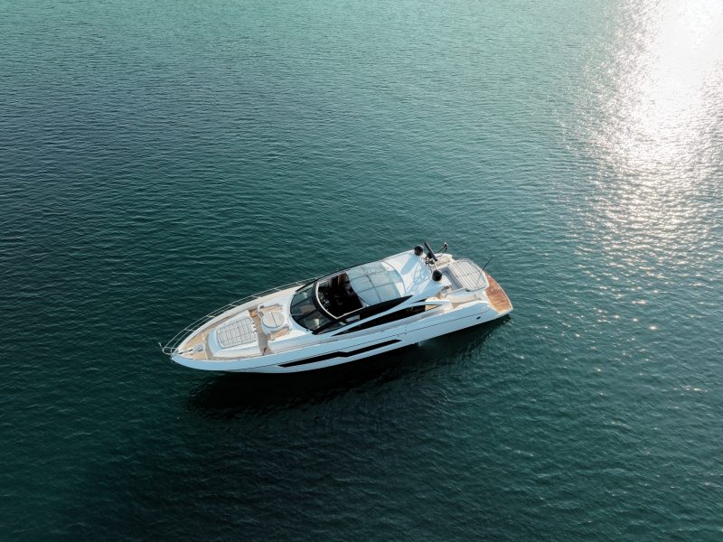 Sunseeker Predator 82ft