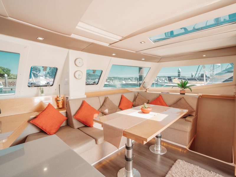 Fountaine Pajot Helia 44ft