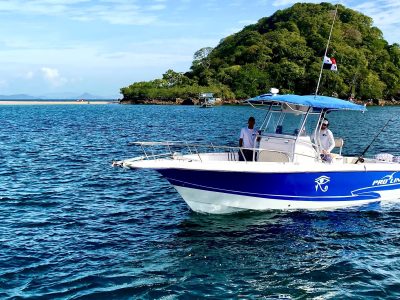 Half-Day 4 Hour Private Cruising and Fishing Tour at Panama Bay