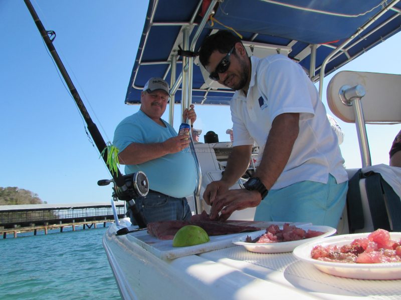 Half-Day 4 Hour Private Cruising and Fishing Tour at Panama Bay