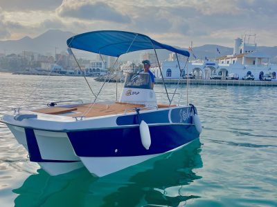 Benalmádena: Rent Boat without License - Trimaran