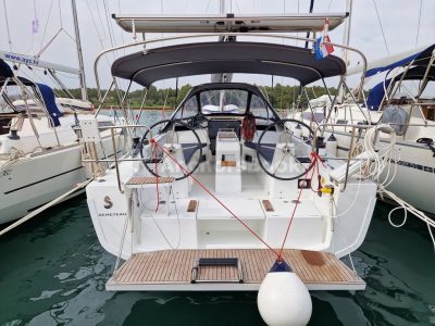 Beneteau Oceanis 34.1 Full Week Charter - In Medulin, Croatia