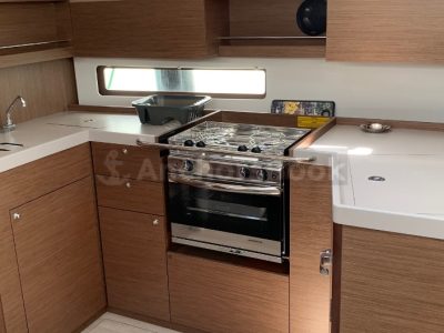 1 Week Sailing Yacht Charter In Volos, Greece | AVRA