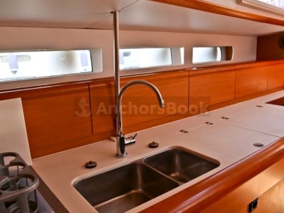 1 Week Sailing Yacht Charter In Loutraki, Greece | AMFITRITI