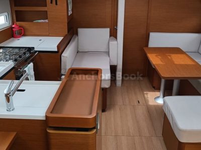 1 Week Sailing Yacht Charter In Loutraki, Greece | NEREA