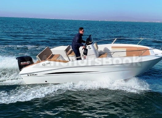 Astilux 20ft Speedboat Rental In Benalmádena, Spain