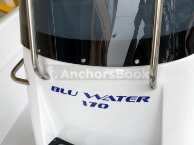 Milos Eldoris 3 Poseidon Black (full day rental) - No license required
