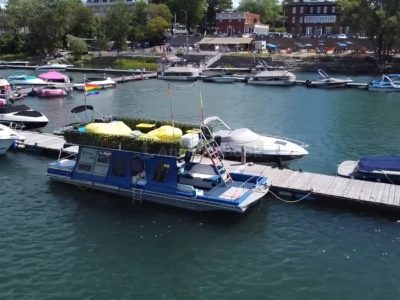 Party Houseboat Cruise In Montreal, Quebec | Max 25 Guests