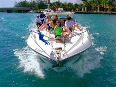 Private Premium Yacht 46FT Rental in Cancun