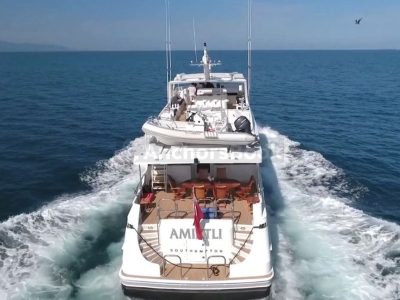 Luxury Yacht Rental In Puerto Vallarta, Jalisco | Amixtli