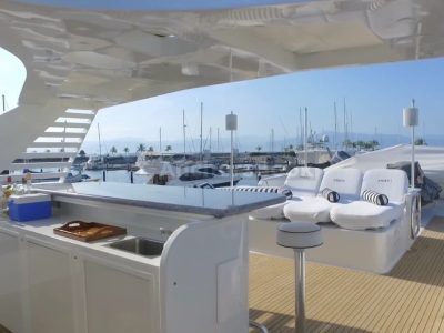 Luxury Yacht Rental In Puerto Vallarta, Jalisco | Amixtli