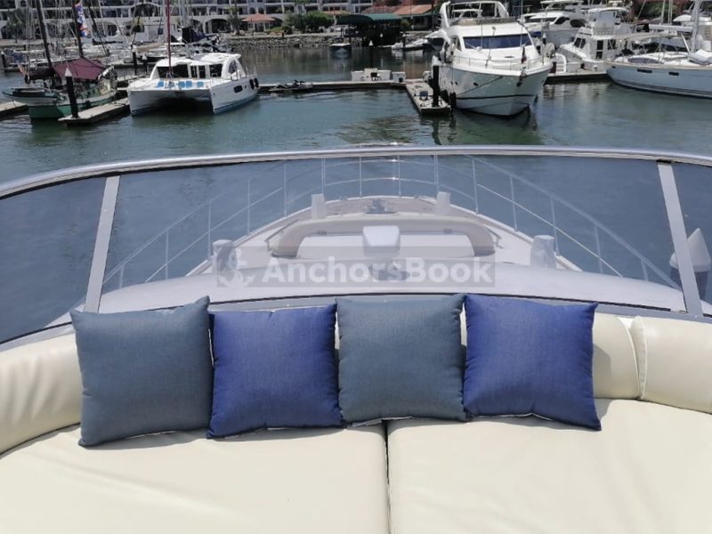 Luxury Yacht Rental In Puerto Vallarta, Jalisco | Azimut 70