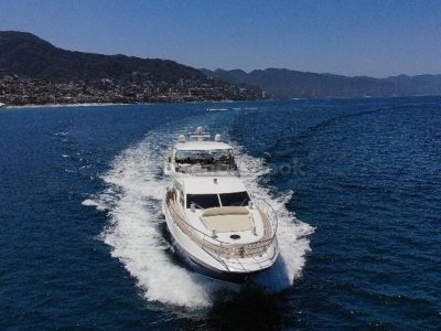 Luxury Yacht Rental In Puerto Vallarta, Jalisco | Azimut 70