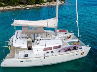 Metra - Luxury Catamaran Yacht Charter In Trogir