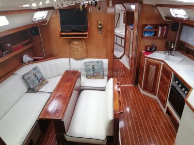Luxury Sailboat Rental In Puerto Vallarta, Jalisco | Catalina 42