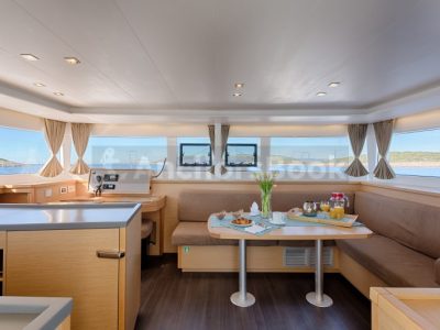 Metra - Luxury Catamaran Yacht Charter In Trogir