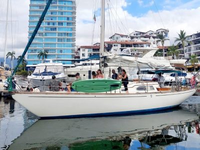 Luxury Sailboat Rental In Puerto Vallarta, Jalisco | Columbia 40