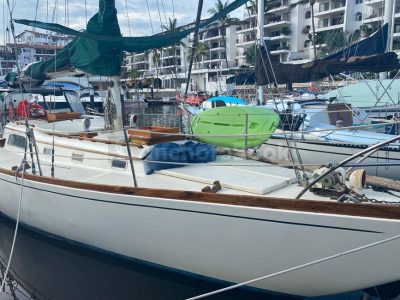 Luxury Sailboat Rental In Puerto Vallarta, Jalisco | Columbia 40