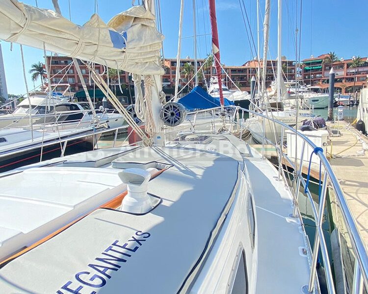 Luxury Sailboat Rental In Puerto Vallarta, Jalisco | Coronado 36
