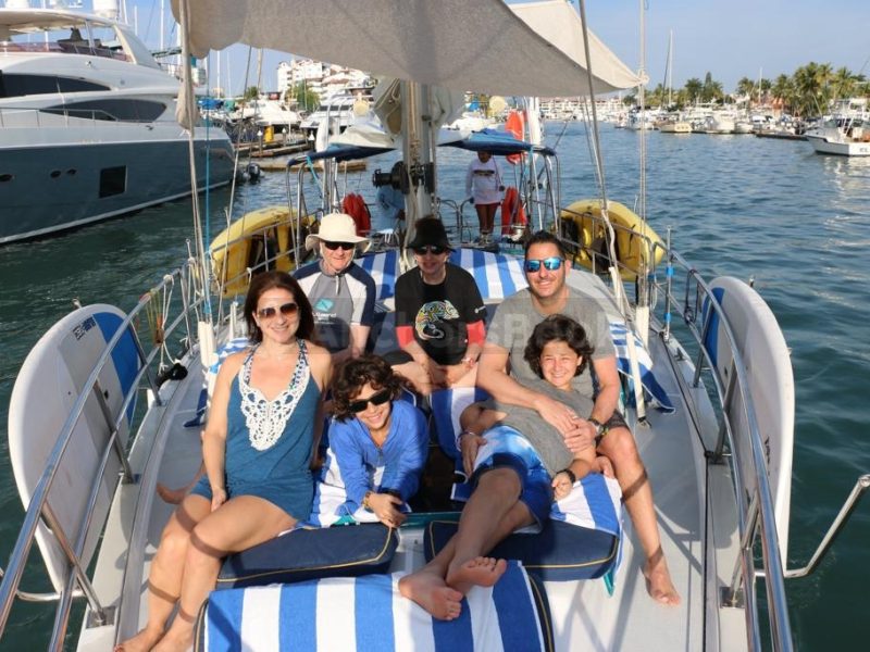 Luxury Sailboat Rental In Puerto Vallarta, Jalisco | Endevour 38
