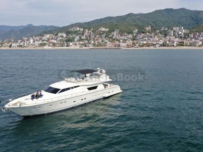 Luxury Yacht Rental In Puerto Vallarta, Jalisco | Ferreti 80