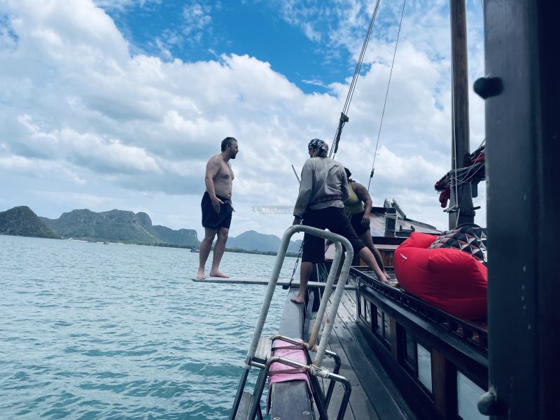 Full Day Sam Roi Yacht Tour