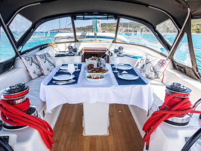 Private daily sailing cruise with culinary exploration in Athenian Riviera