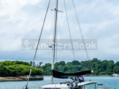4 Hour Private Yacht Charter to Lazarus Island - SunRise 40ft | With Food, BBQ, Drinks, Watersports & Fishing