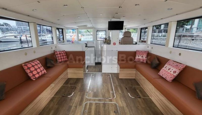 4 Hour Private Yacht Charter - Luxury 40ft Catamaran (Food, BBQ, Drinks, Watersports & Fishing Incl.)