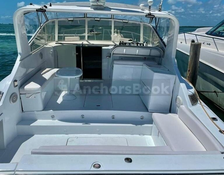 TROJAN 38 FT YACHT IN CANCUN