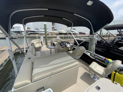 BOAT FUN IN THE SUN - PONTOON DAY 21ft Bennington