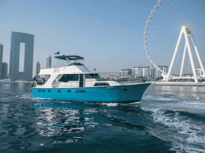 AnchorsBook Fleet: Vogue Luxury Yacht Rental - Hatteras 64ft (22PAX)
