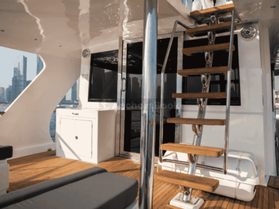 2-4 Hour Birthday Party Package - 64ft Yacht With Cake And Decorations Included