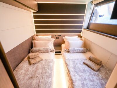 Galeon 640 Fly "FGstar" (68 FT)